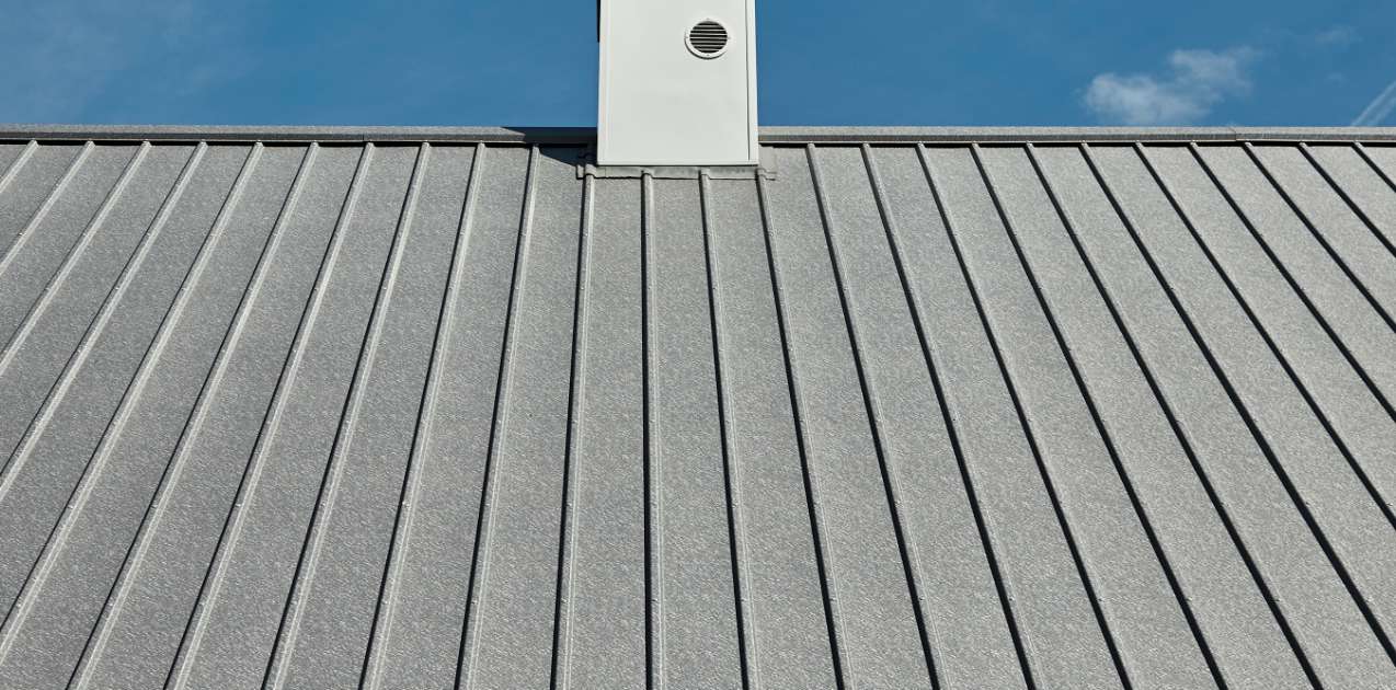 Wohnheim mit starker Dachlösung